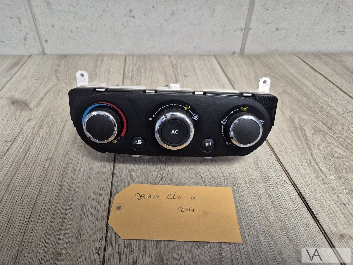 Renault Clio 4 2012 - 2019 kachelpaneel airco 5r5841100 €30, Autos : Pièces & Accessoires, Tableau de bord & Interrupteurs, Renault