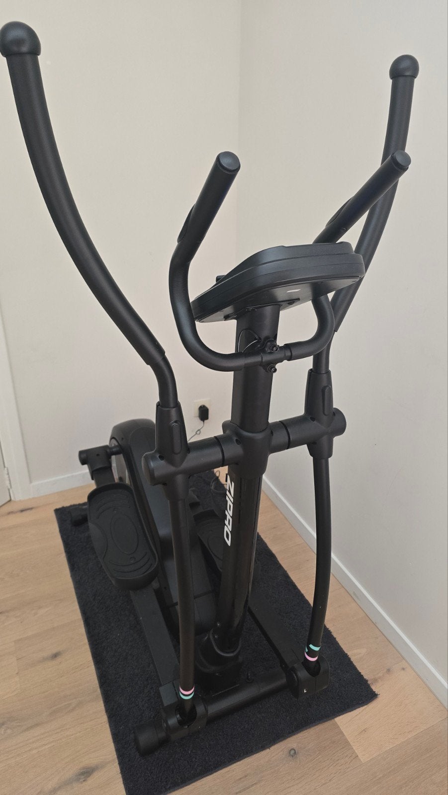 Crosstrainer Zippro heat 32., Sport en Fitness, Ophalen, Zo goed als nieuw, Crosstrainer
