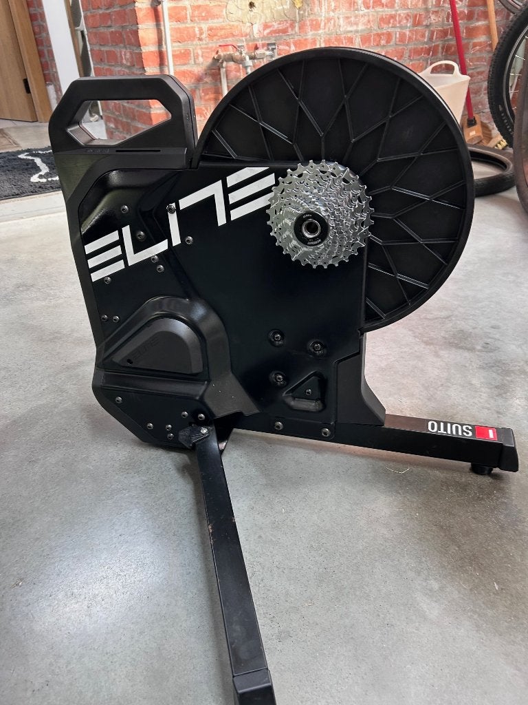 Smart trainer - Fietsrollen Elite Suito, Enlèvement, Utilisé