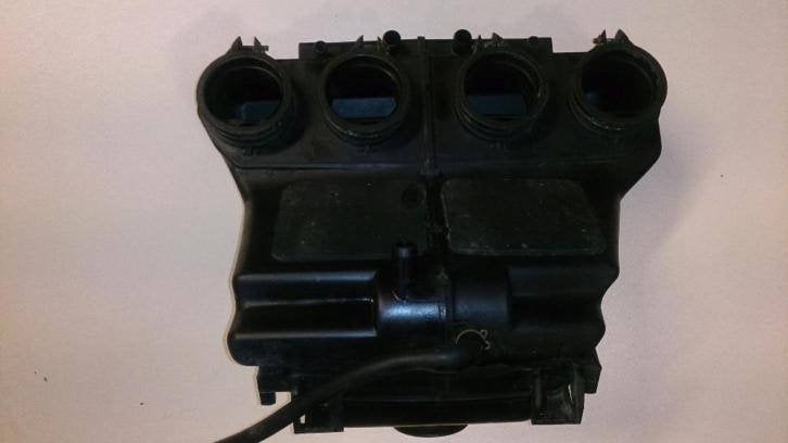 Suzuki RF900 airbox RF900R luchfilterhuis behuizing RF 900R, Motos, Enlèvement ou Envoi, Utilisé