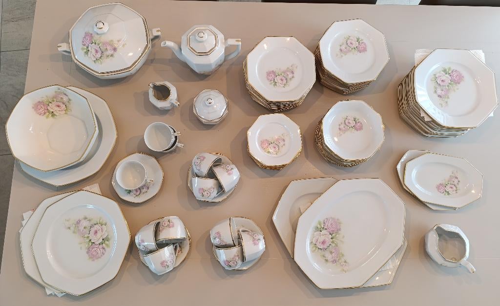 Service porcelaine de Limoges décor floral 100 pièces, Antiek en Kunst, Antiek | Porselein, Ophalen