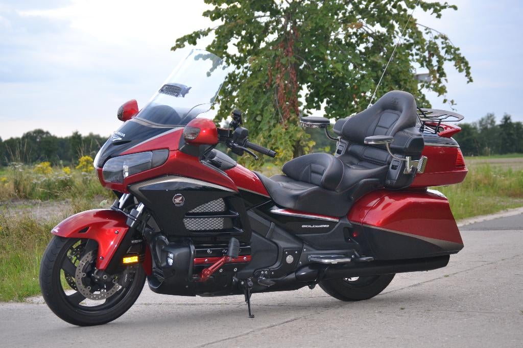 Honda Goldwing 1800 Deluxe, Motoren, Motoren | Honda, Particulier, Toermotor, ABS, Cardan-aandrijving, Cruise Control, Handvatverwarming