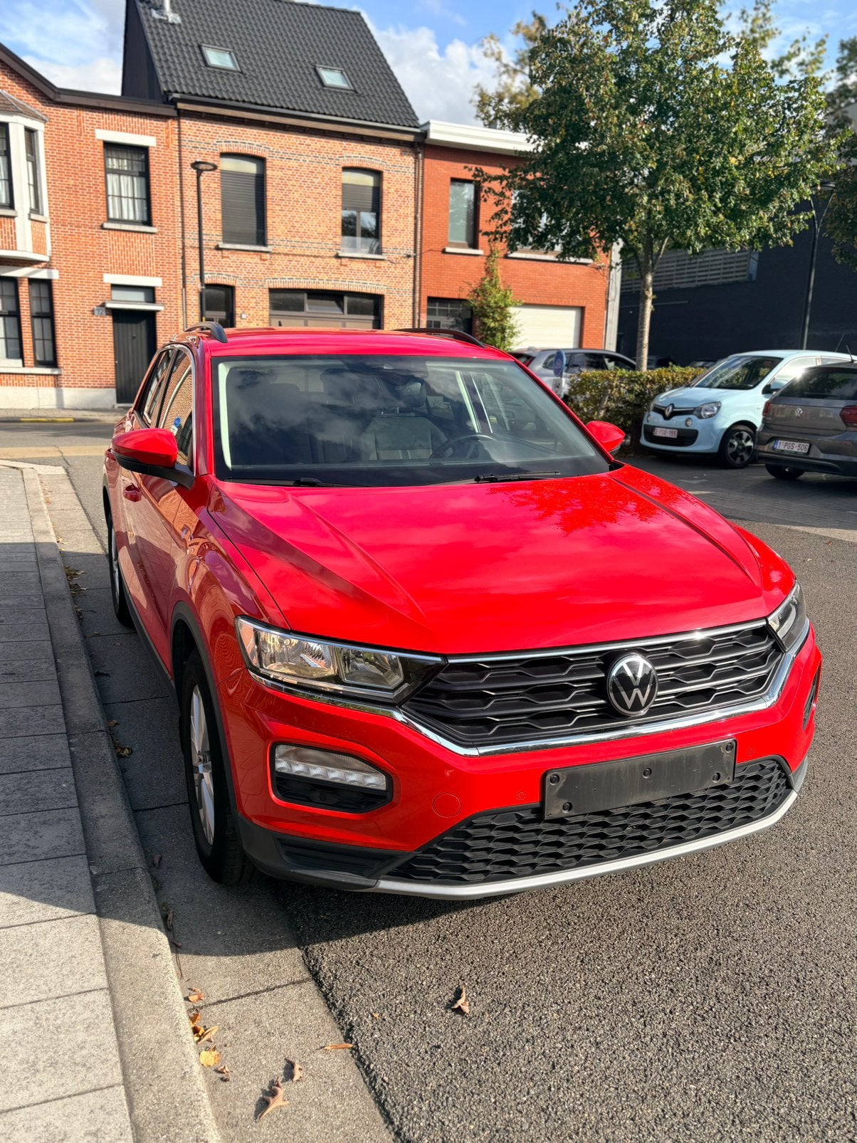 Rode Volkswagen T-ROC, Autos, Rouge, Achat, Euro 6, Boîte manuelle