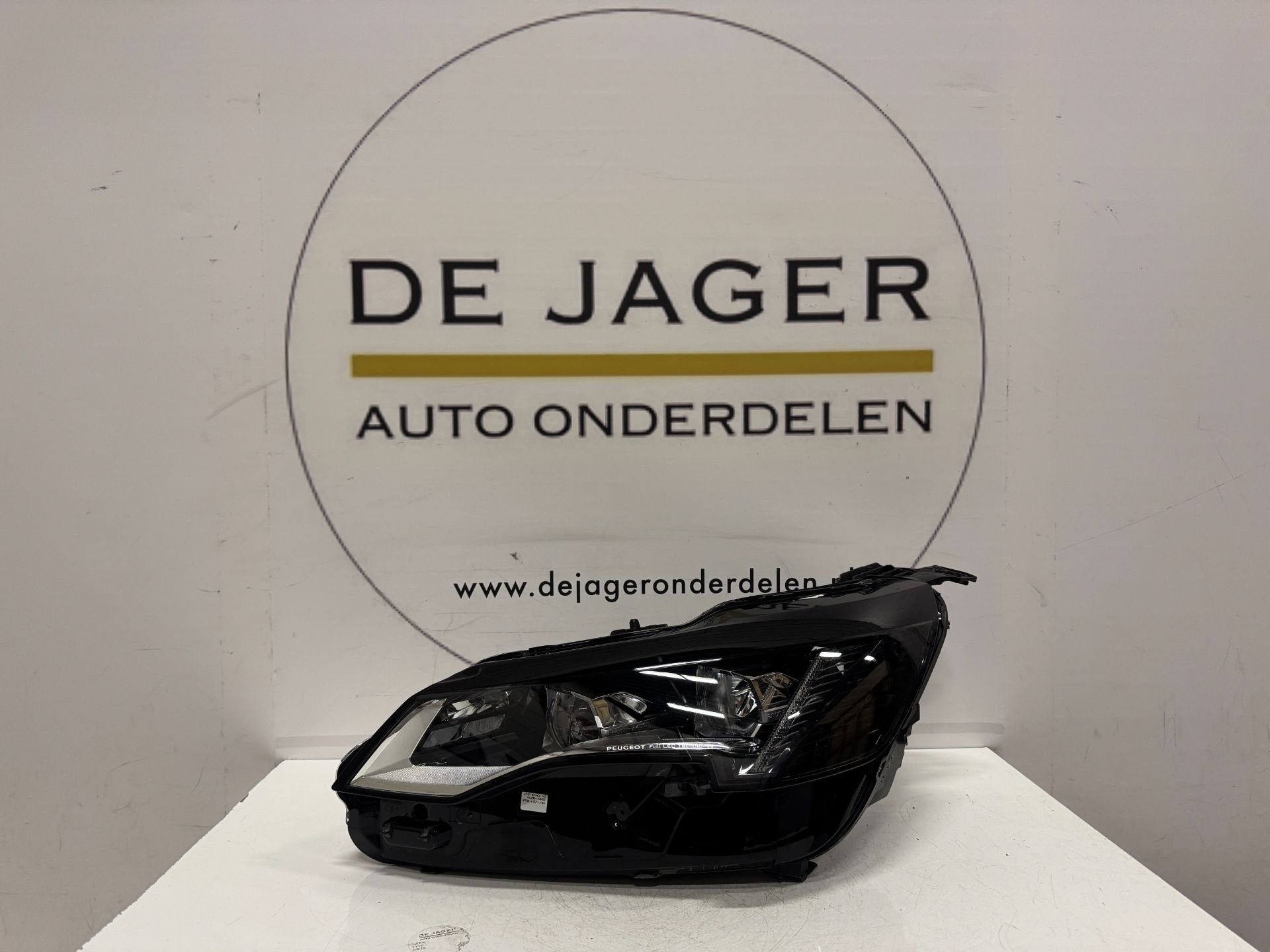 PEUGEOT 3008 5008 FACELIFT LED TECHNOLOGY KOPLAMP 9836230680, Taurusavenue 1
2132 LS  Hoofddorp, NL, Gebruikt, Contact.group@renault.com