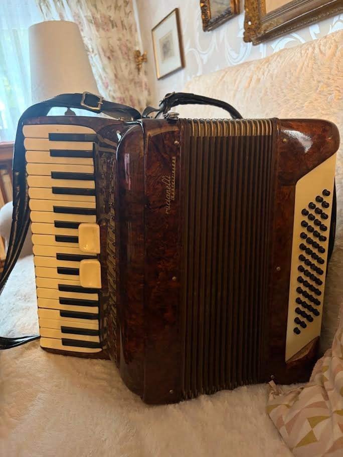 Accordeon Crucianelli, Ophalen, Gebruikt, Overige soorten, Met koffer of draagtas