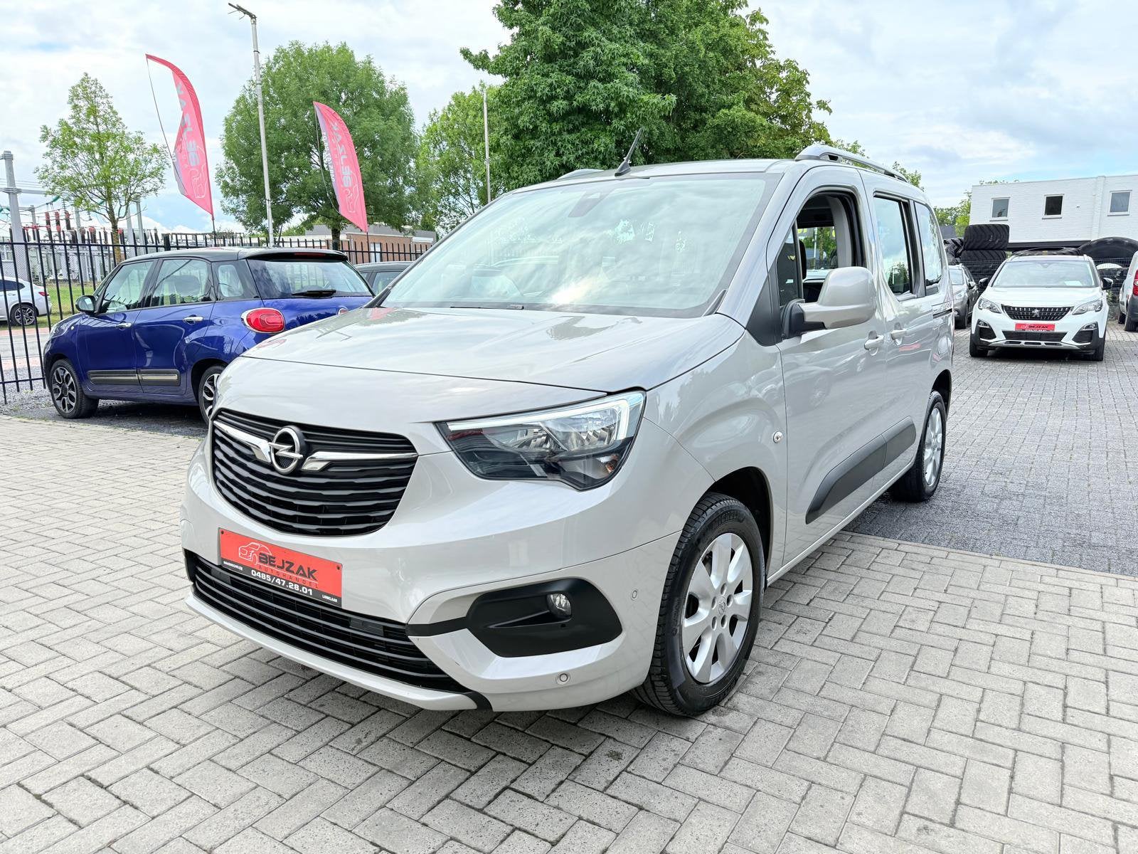 Opel Combo life 1.2i turbo Nieuwstaat 2020 Face-lift led, Autos, Opel, Achat, Euro 6, Entreprise, Boîte manuelle