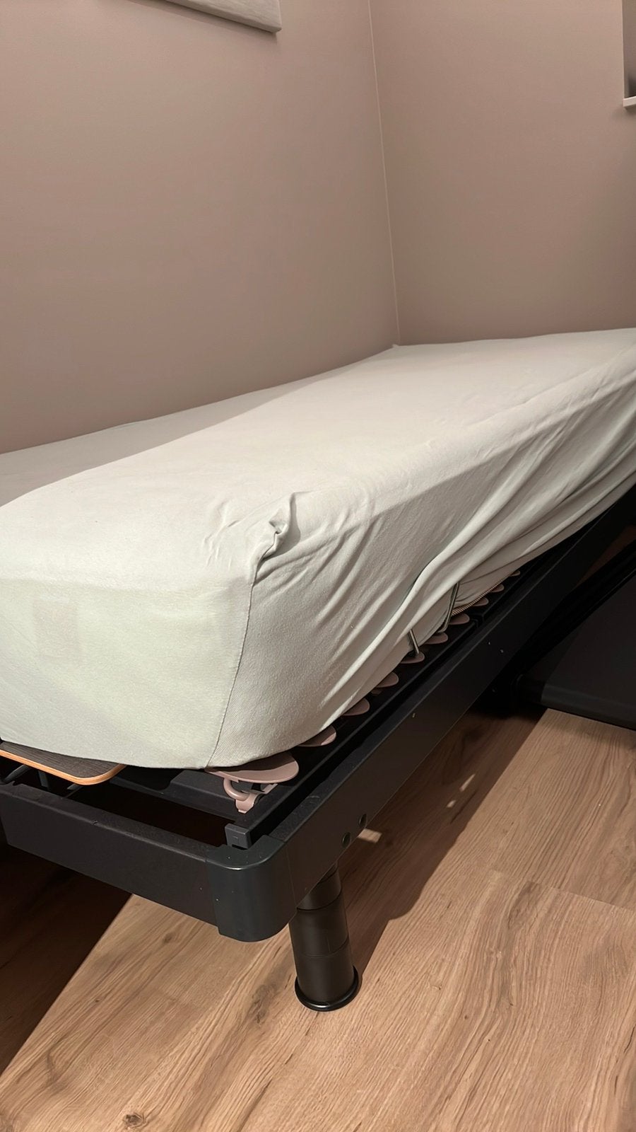 Eenpersoonsbed Auping met electrisch verstelbaar onderstel, Maison & Meubles, Chambre à coucher | Lits boxsprings, 90 cm, Enlèvement