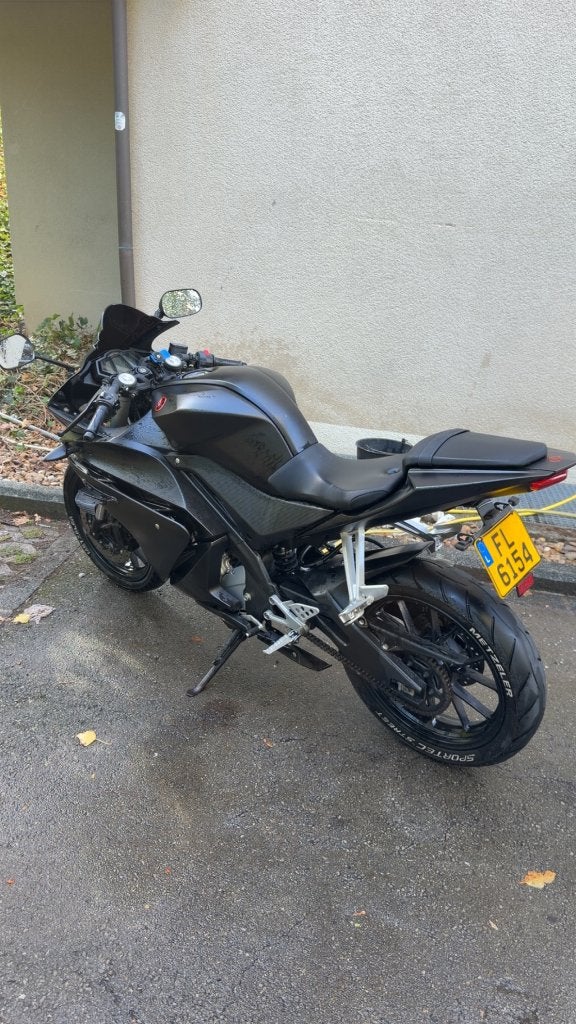 YAMAHA YZF-R125, Motos, Occasion, 1 cylindre, Manuelle, 125 cm³