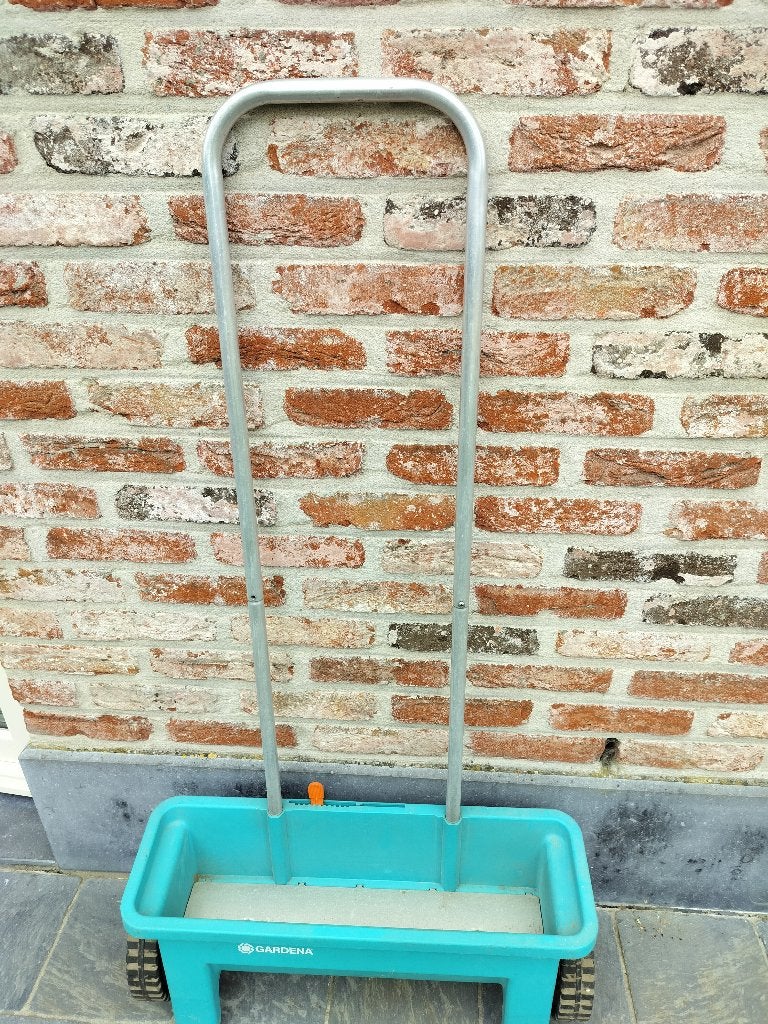 Strooiwagen Gardena, Ophalen, Gebruikt
