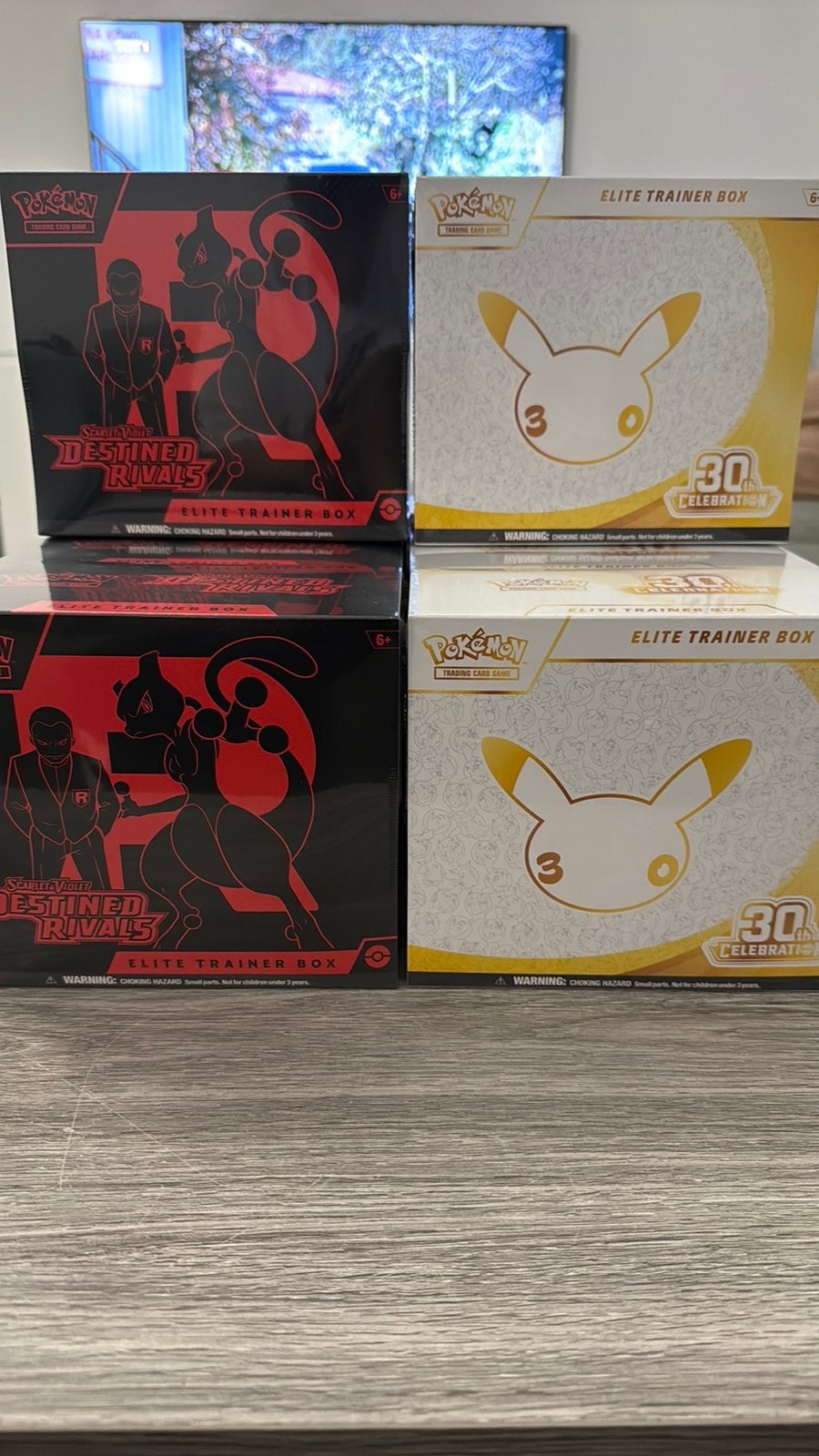 Célébration du 30e anniversaire de Pokemon et DDR  ETB, Hobby & Loisirs créatifs, Enlèvement, Comme neuf