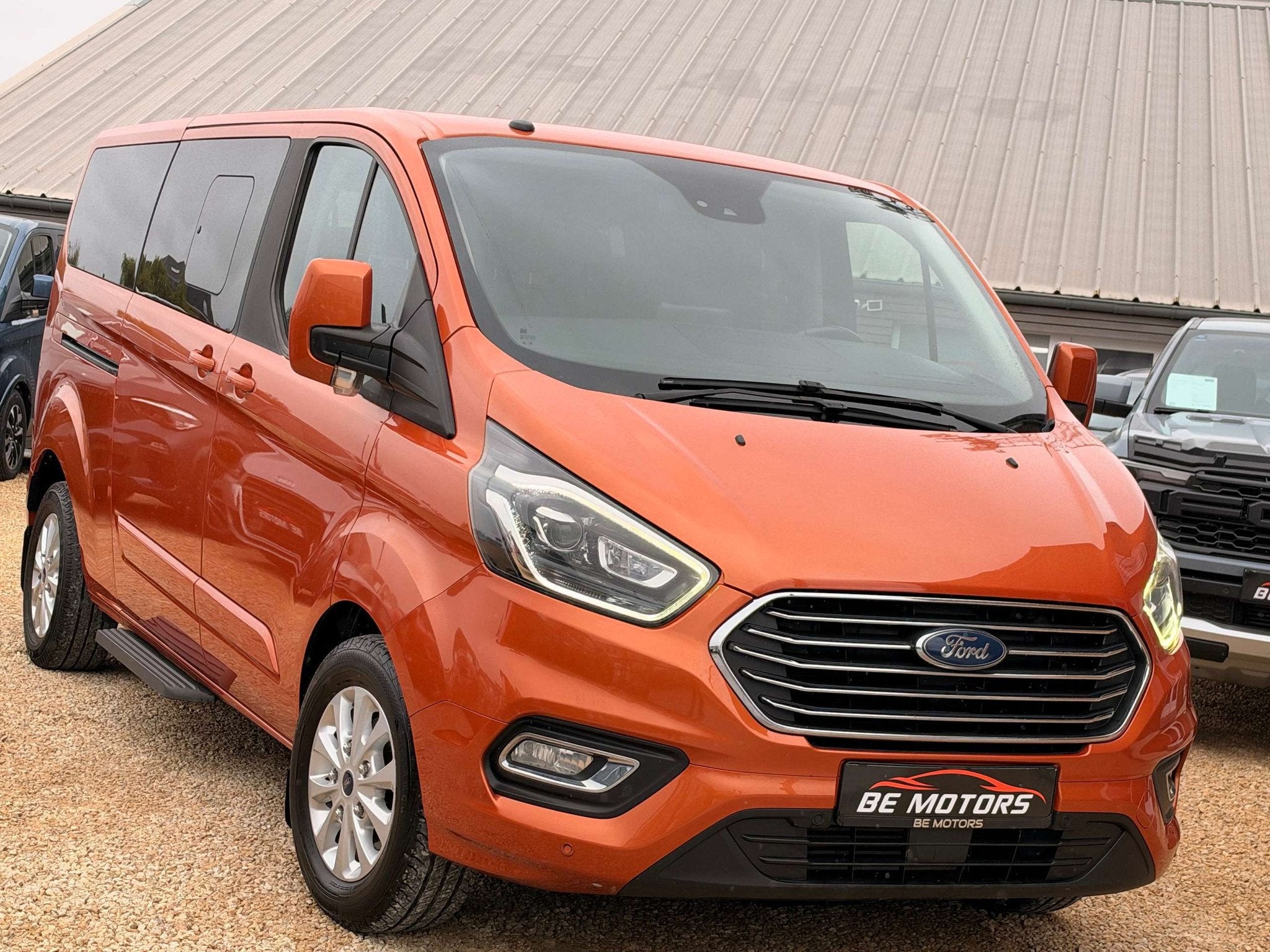 Ford Tourneo Custom 2.0 TDCI 170CV 9 PLACES LONG CHASSIS BOI, Autos, Autres modèles, Achat, 6 portes, Euro 6