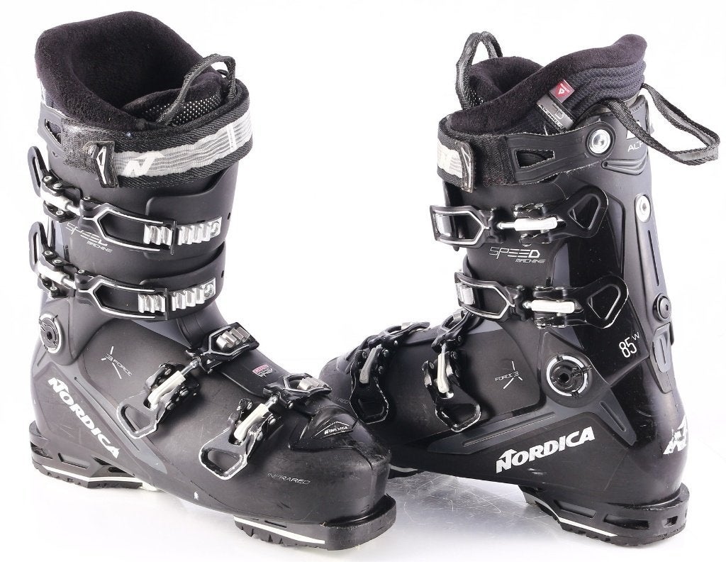 Chaussures de ski 42;42,5EU pour femmes NORDICA SPEEDMACHINE, Sports & Fitness, Carving, Utilisé, Nordica, Chaussures