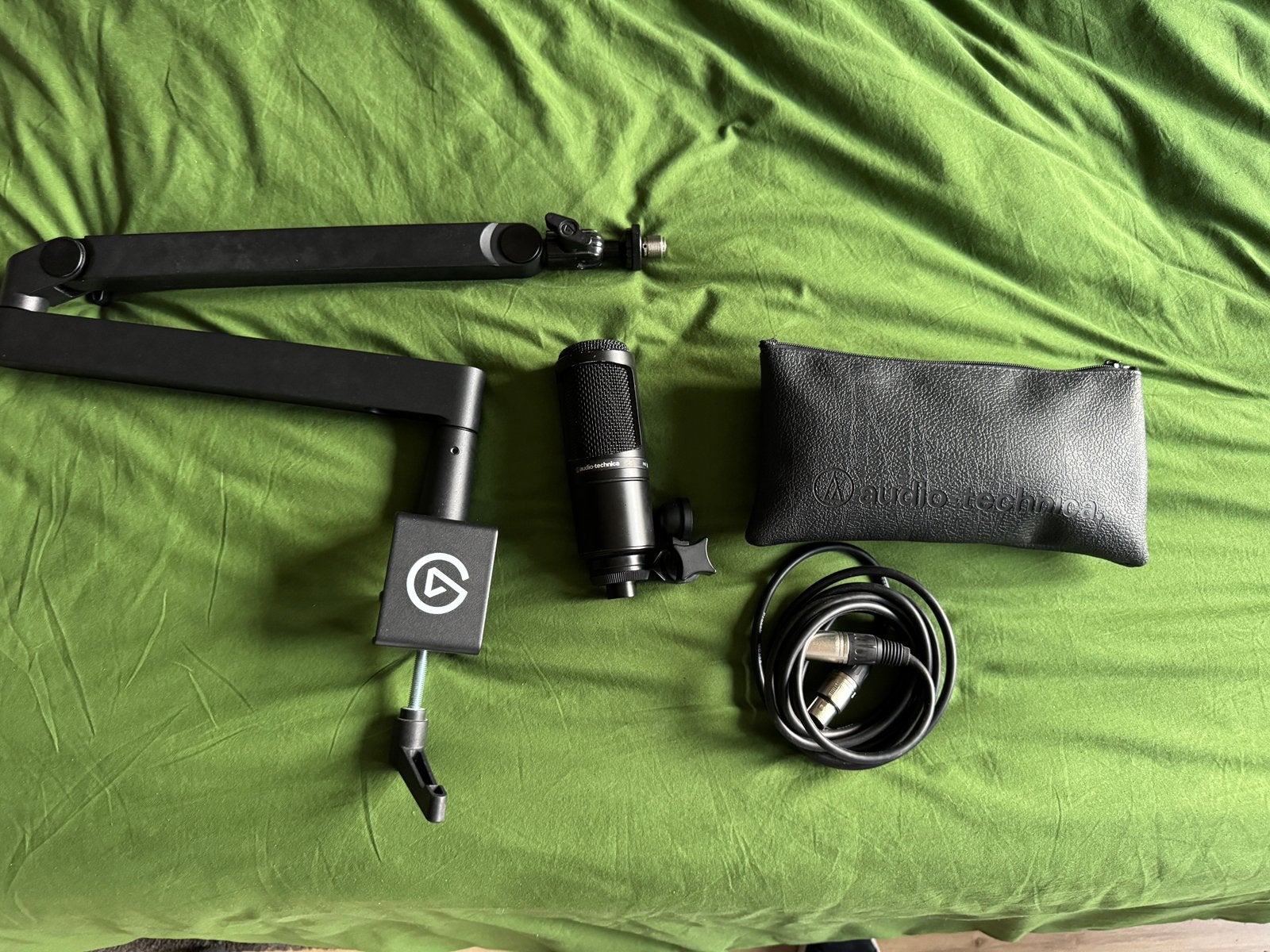 Audio technica AT2020 + Elgato LP mic Arm + XLR kabel, Musique & Instruments, Enlèvement ou Envoi, Comme neuf