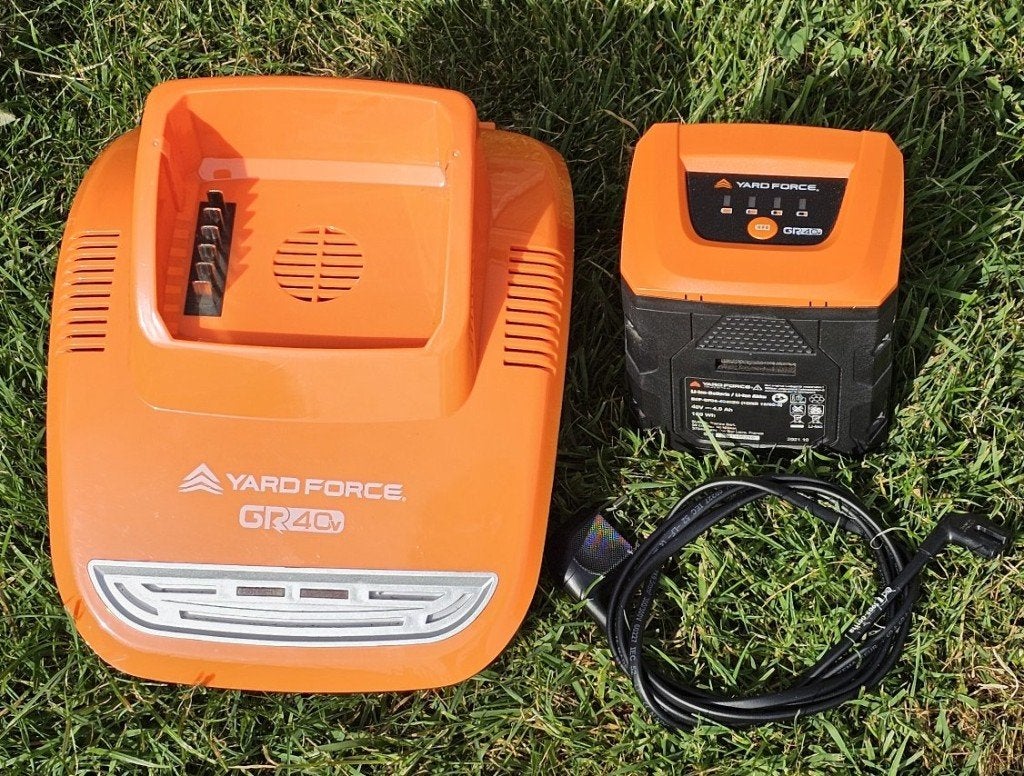 Tondeuse à gazon 46 cm Yard Force sans fil, Jardin & Terrasse, Tondeuses à gazon, Bac de ramassage, Tondeuses à gazon sur batterie