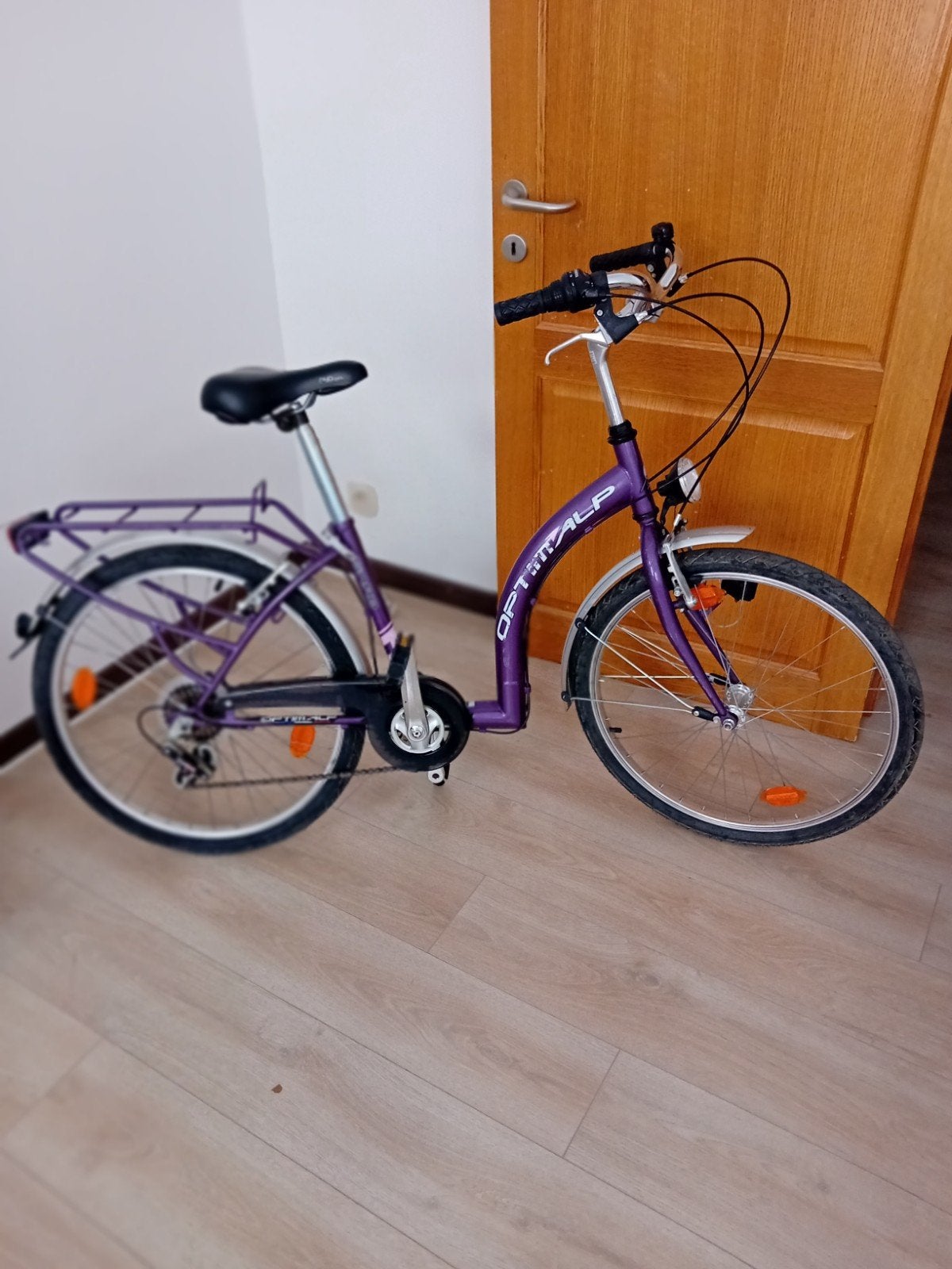 Optim Alp fiets in perfecte staat
24 centimeter, Ophalen