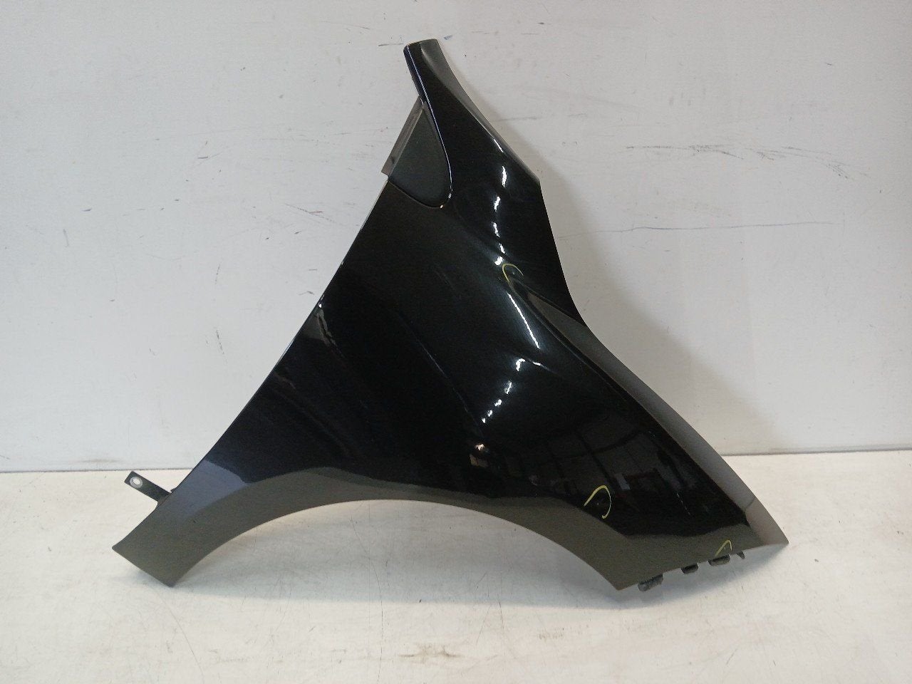Spatbord rechts voor Renault Mégane, Onderdelen@venauto.nl, Van der Ven Autorecycling B.V., Gebruikt, Ettenseweg 76, 4706 PB Roosendaal, The Netherlands