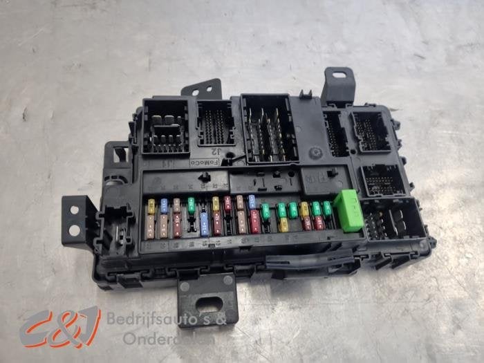 Boîte à fusibles d'un Ford Transit Custom, Autos : Pièces & Accessoires, -, 3 mois de garantie, -, -