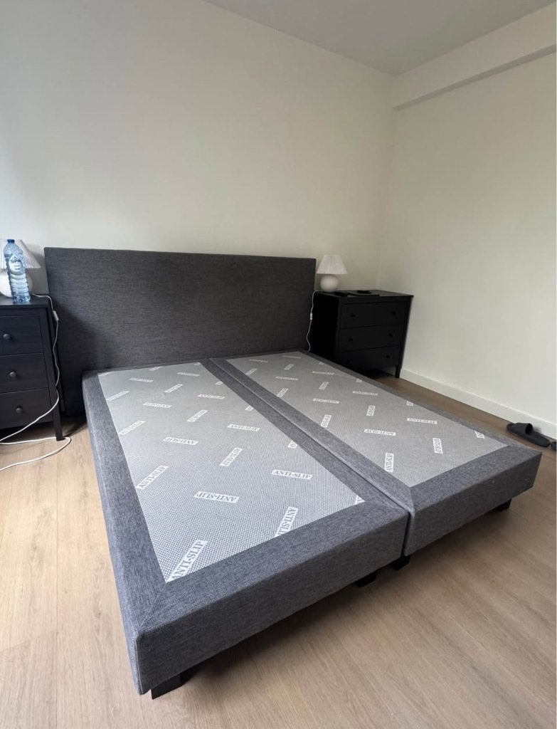 Bedframe boxspring 180x200cm, Gris, Enlèvement, Utilisé, Kijk laatste foto