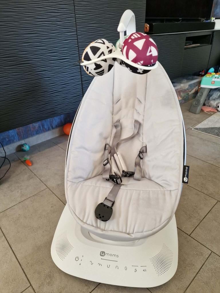 Mamaroo 4moms Babyswing 5 Classic Grey, Autres marques, Comme neuf, Enlèvement, Avec ceinture(s)