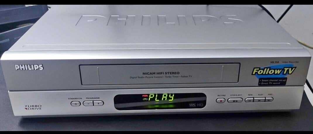 je recherche un lecteur vhs, Cd's en Dvd's, Ophalen, VHS