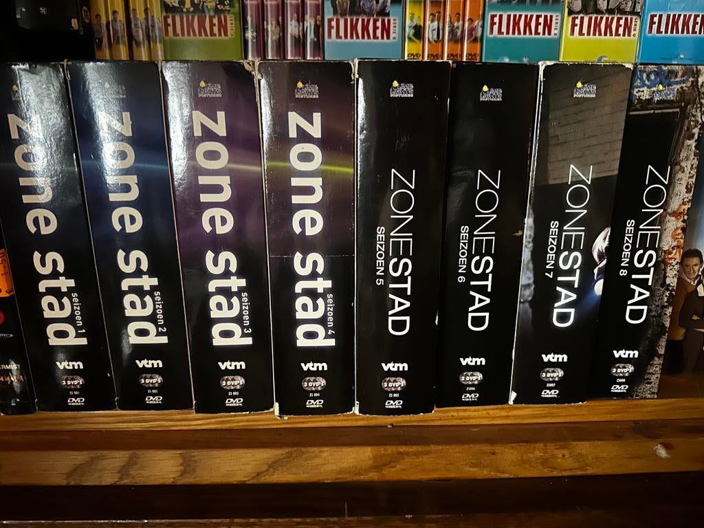 Zone stad seizoen 1-8, Enlèvement ou Envoi, Comme neuf