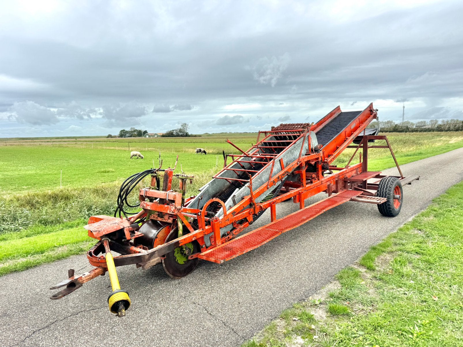Amac 1rijige kistenrooier voor 160x120x125, Zakelijke goederen, Ophalen, Serretuinbouw, Oogstmachine