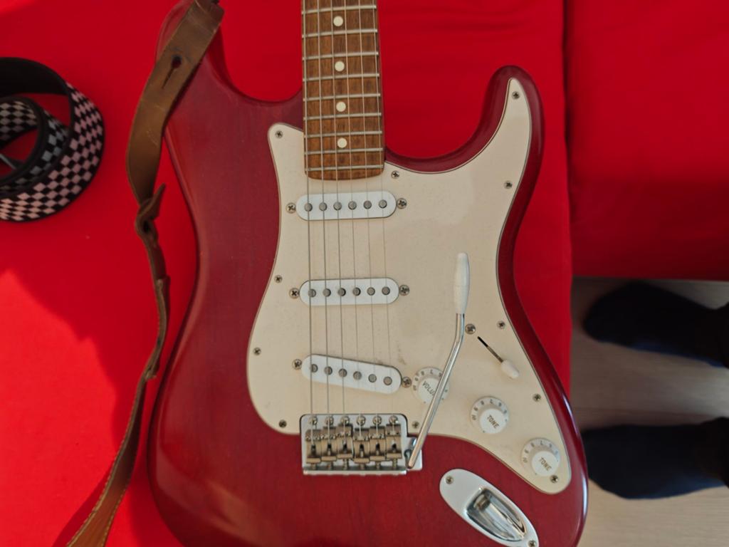 Feder stratocaster usa 2003, Musique & Instruments, Instruments à corde | Guitares | Électriques, Enlèvement, Fender
