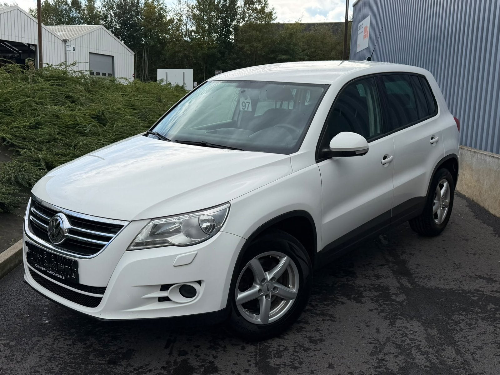 Volkswagen Tiguan 2,0essence airco euro4 controle ok, Autos, Achat, Ordinateur de bord, Entreprise, 5 portes