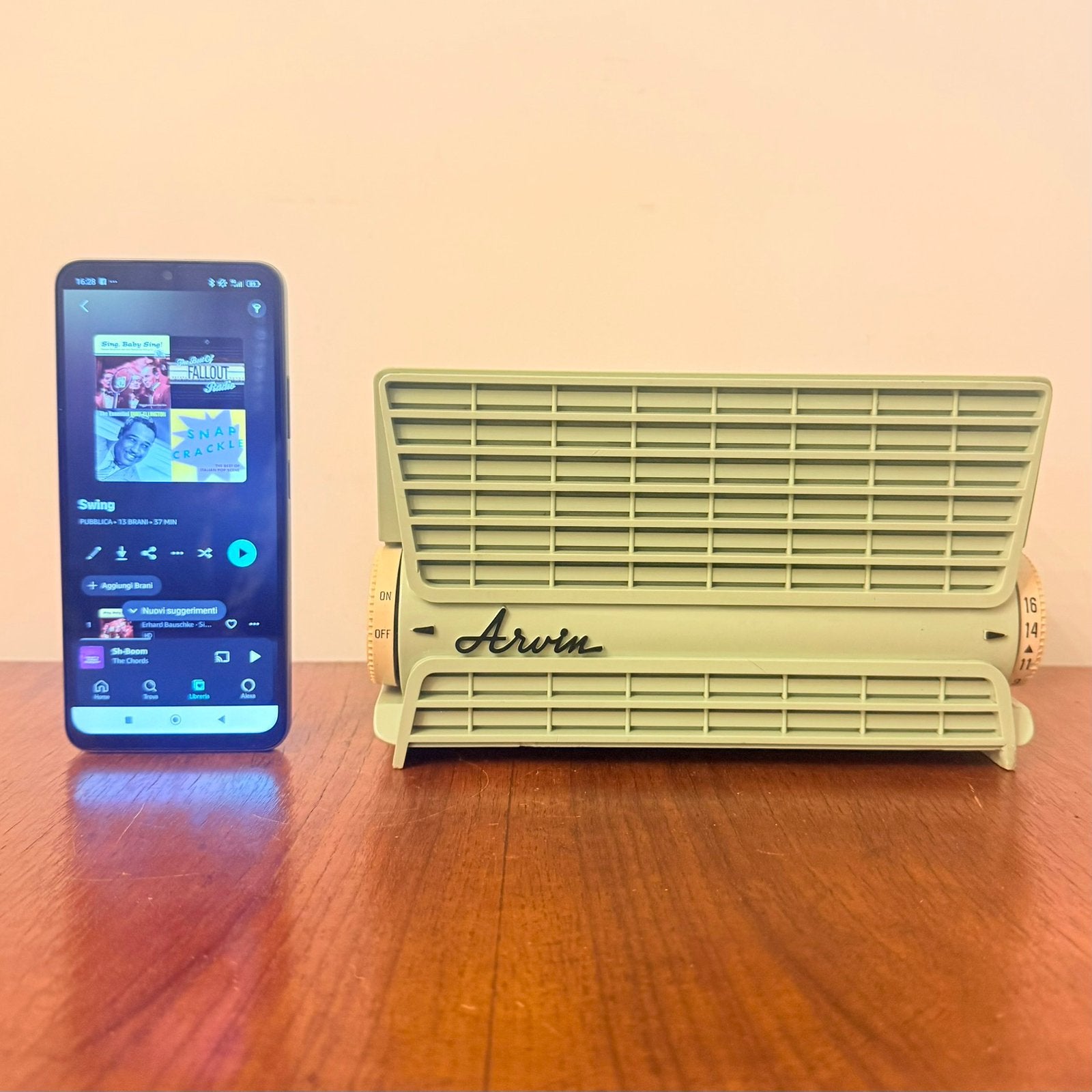 VINTAGE RADIO ARVIN 2581 SALIEGROEN BUIZENRADIO BLUETOOTH, Antiek en Kunst, Verzenden