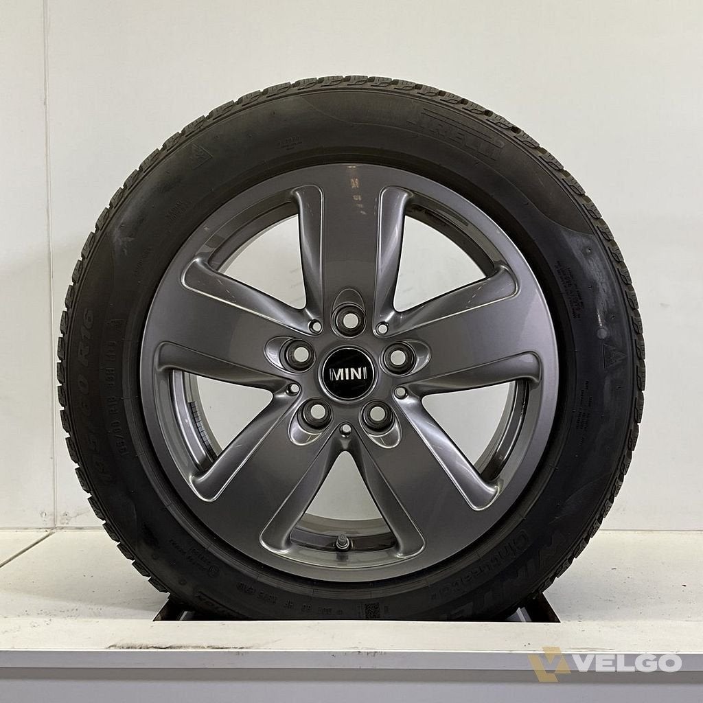 MINI COOPER F55 F56 F57 517 SET VELGEN + WINTERBANDEN 16 INC, Auto-onderdelen, Gebruikt, -, Banden en Velgen, 195 mm
