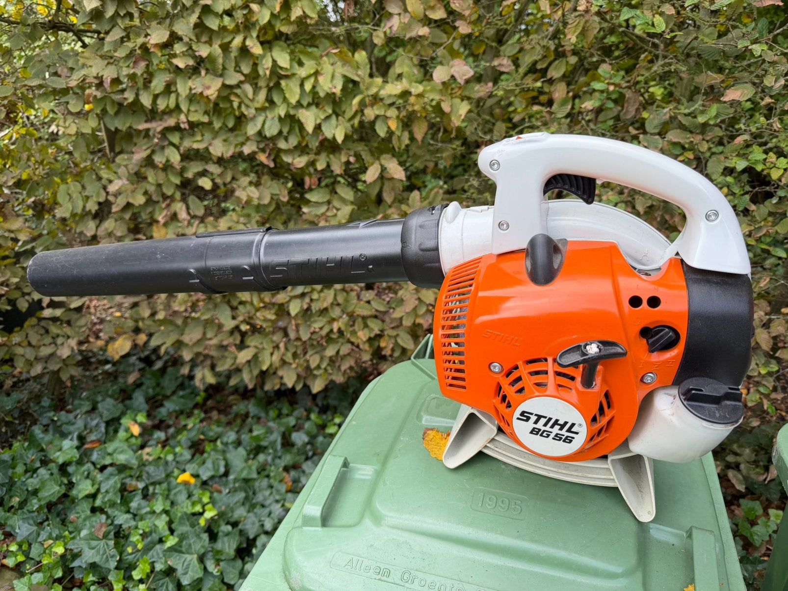 Stihl bladblazer, Jardin & Terrasse, Enlèvement, Utilisé, Essence, Porté à la main