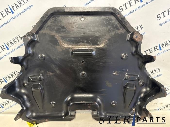 Plaque de protection moteur d'un Mercedes E-Klasse, 3 mois de garantie, Utilisé, -, -