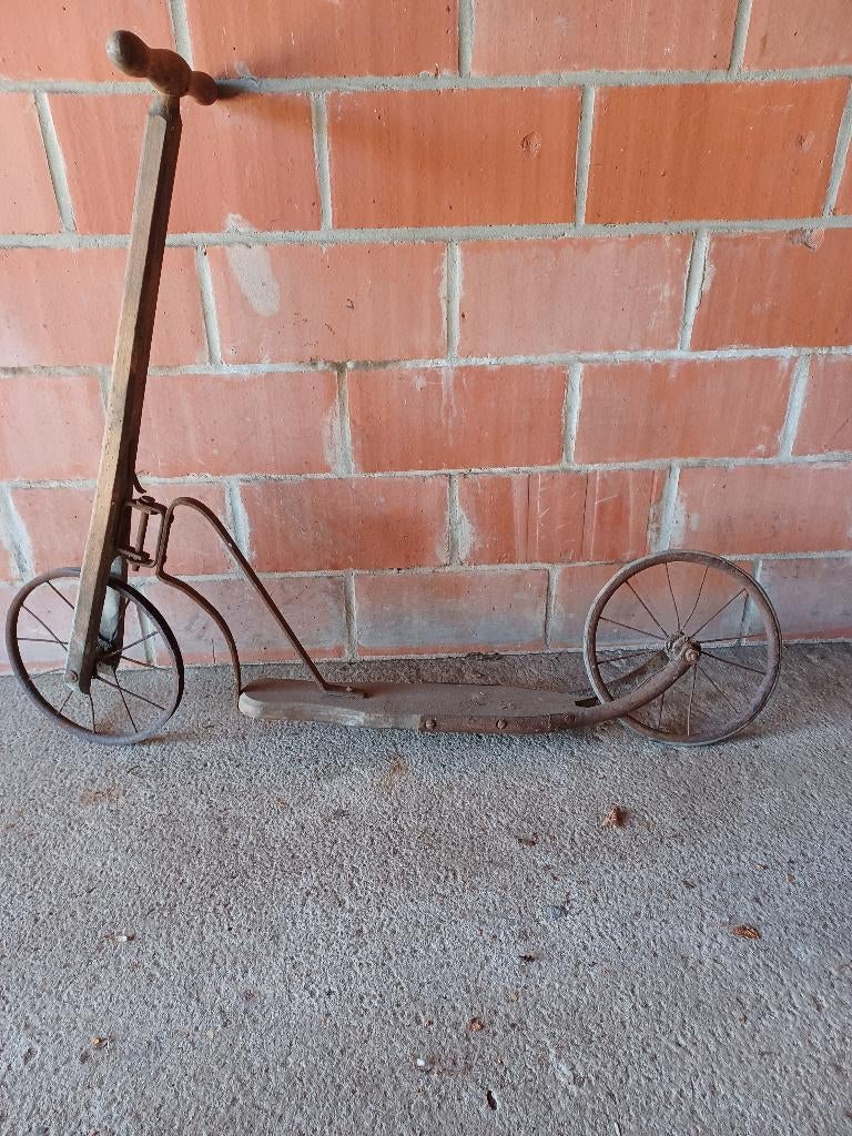 oude trottinette, Antiek en Kunst, Ophalen