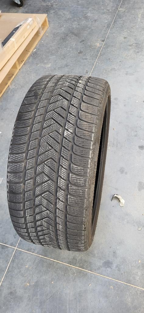 Winterbanden 22"  Pirelli Scorpion winter, Ophalen, Gebruikt, 275 mm, Overige maten