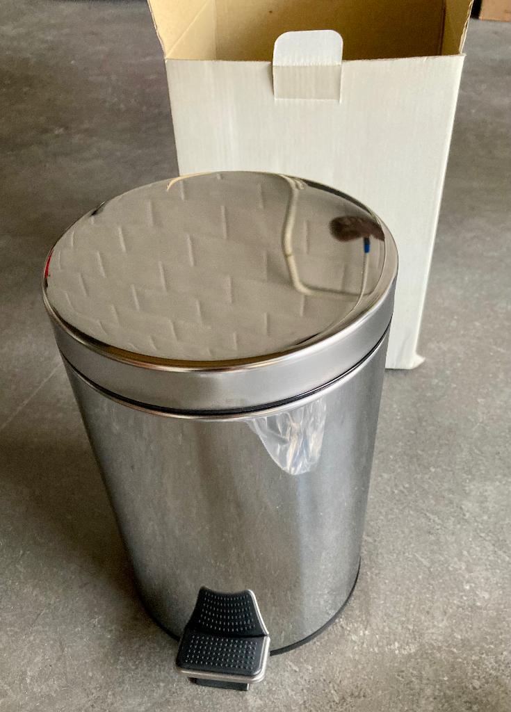trapprullenbak, Ophalen, Nieuw, Inox of Chroom, Bestekset