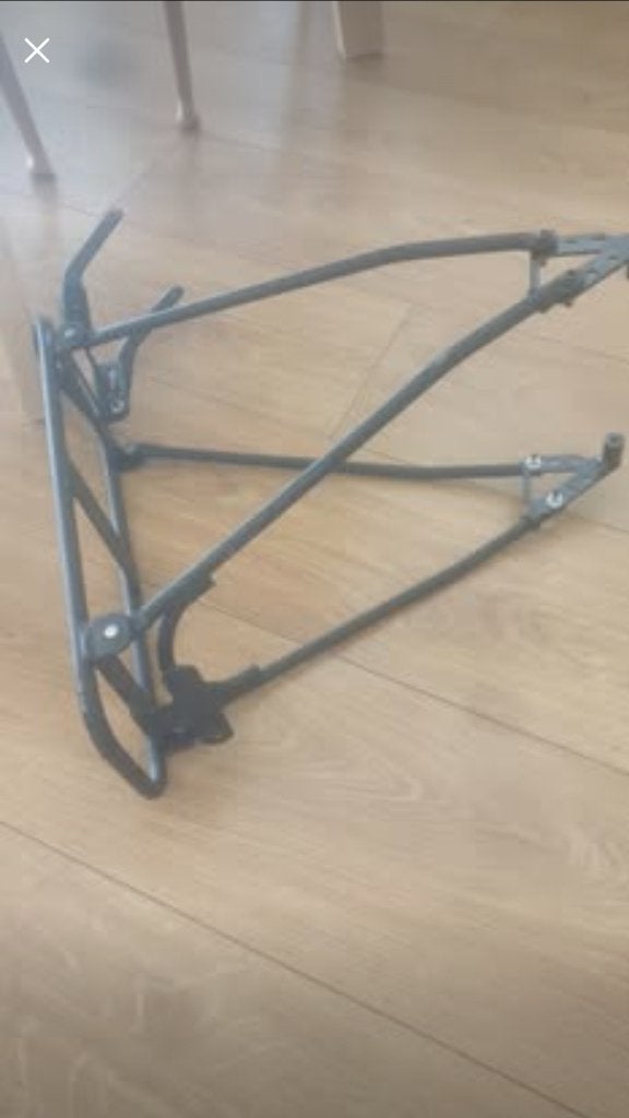 PORTE-BAGAGES / SUPPORT ARRIÈRE VÉLO – 30 € NÉGOCIABLE, Enlèvement
