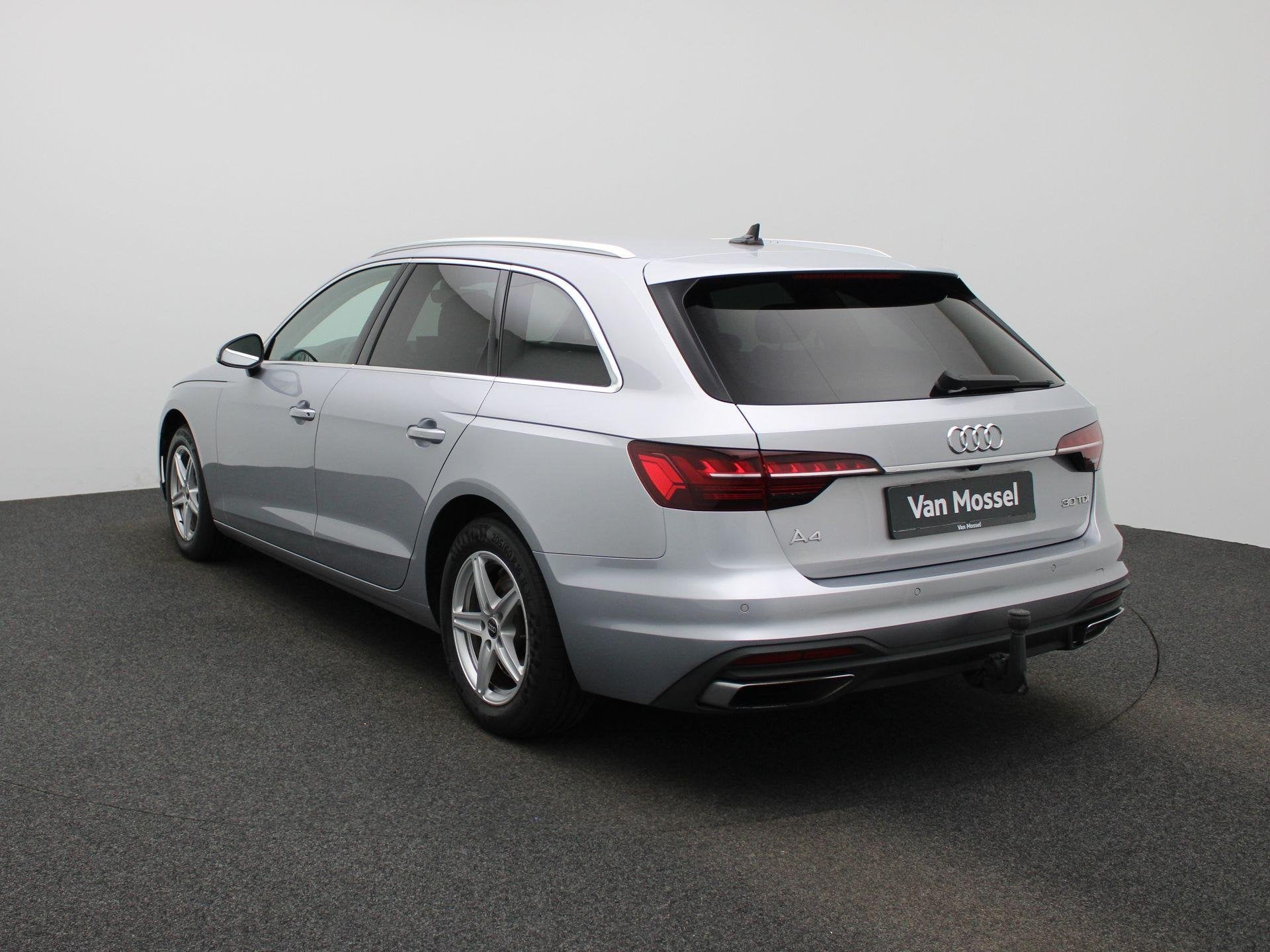 Audi A4 Avant 2.0 30 TDi S tronic Attraction, Autos, 100 kW, Argent ou Gris, Entreprise, A4