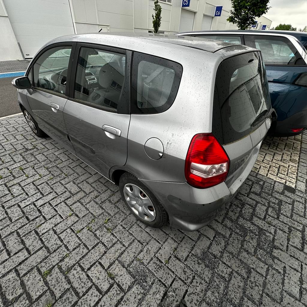 Honda Jazz 1,4 benzine automaat, Auto's, Honda, Bedrijf, 5 deurs, Euro 4, Zilver of Grijs