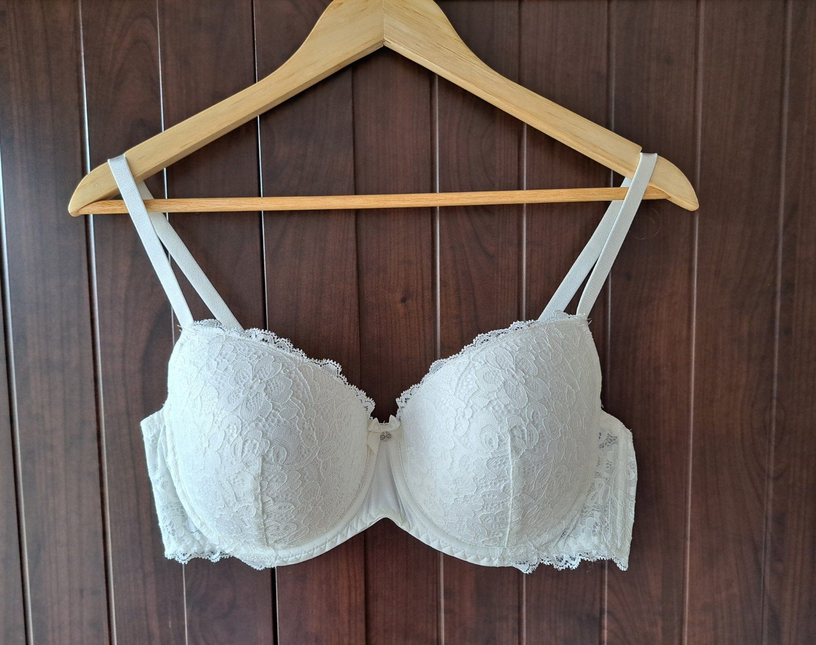 Nieuwe BH van Hunkemöller maat 95B, Kleding | Dames, Ondergoed en Lingerie, Hunkemöller, Ophalen of Verzenden, Wit, BH