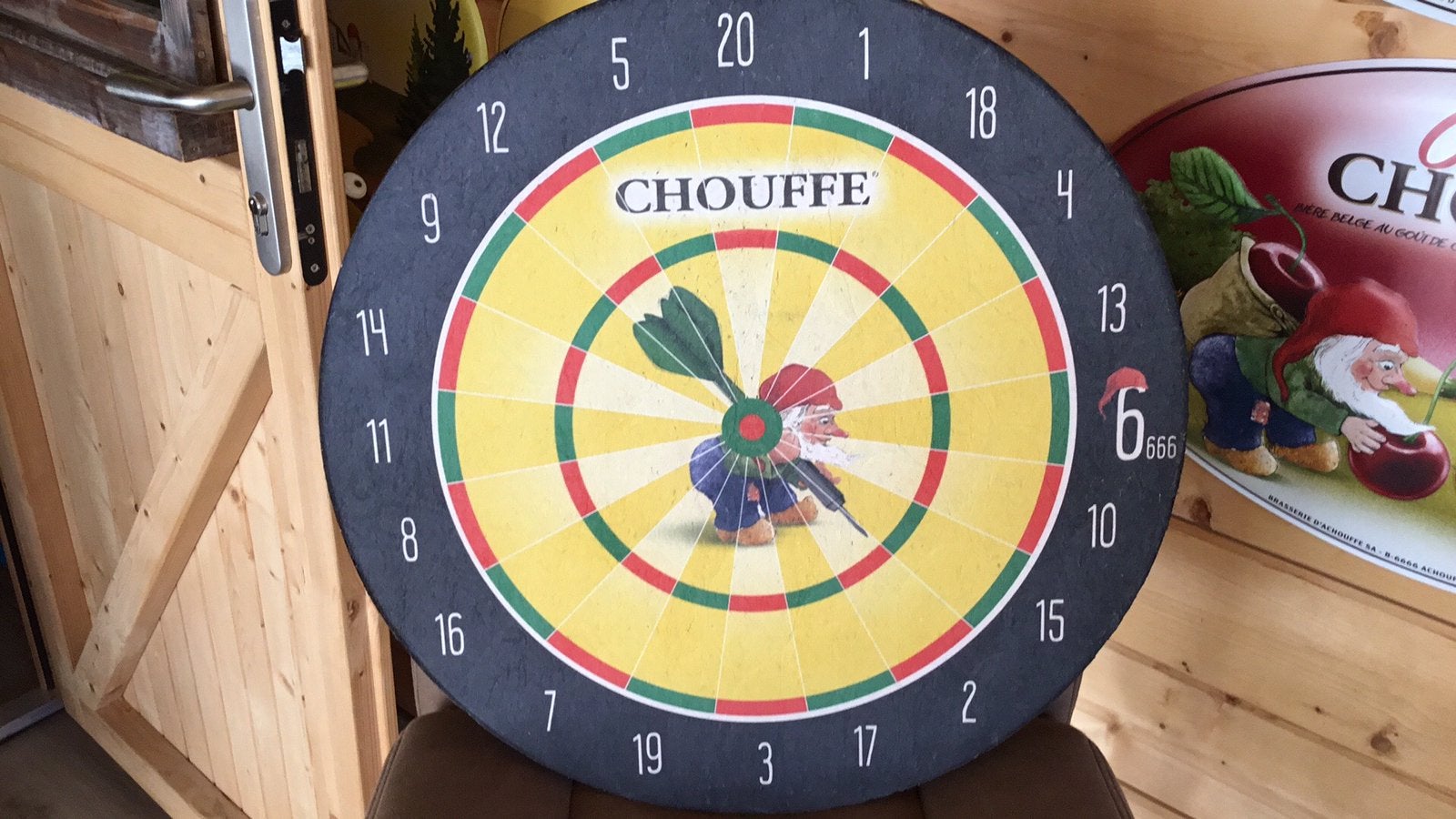 Dartsblok la chouffe, Sport en Fitness, Darts, Ophalen of Verzenden, Zo goed als nieuw