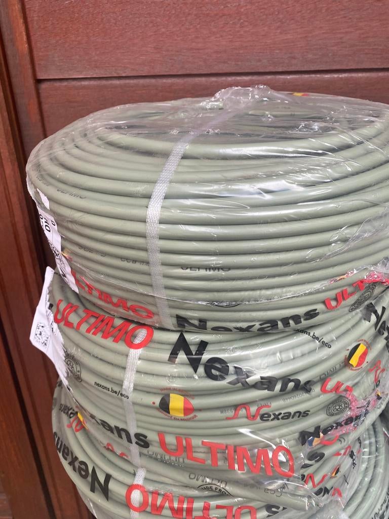 Nouveau rôle (Nexans Ultimo) de 100 m XGB 3G2.5mm2, Bricolage & Construction, Électricité & Câbles, Enlèvement, Neuf, Câble ou Fil électrique
