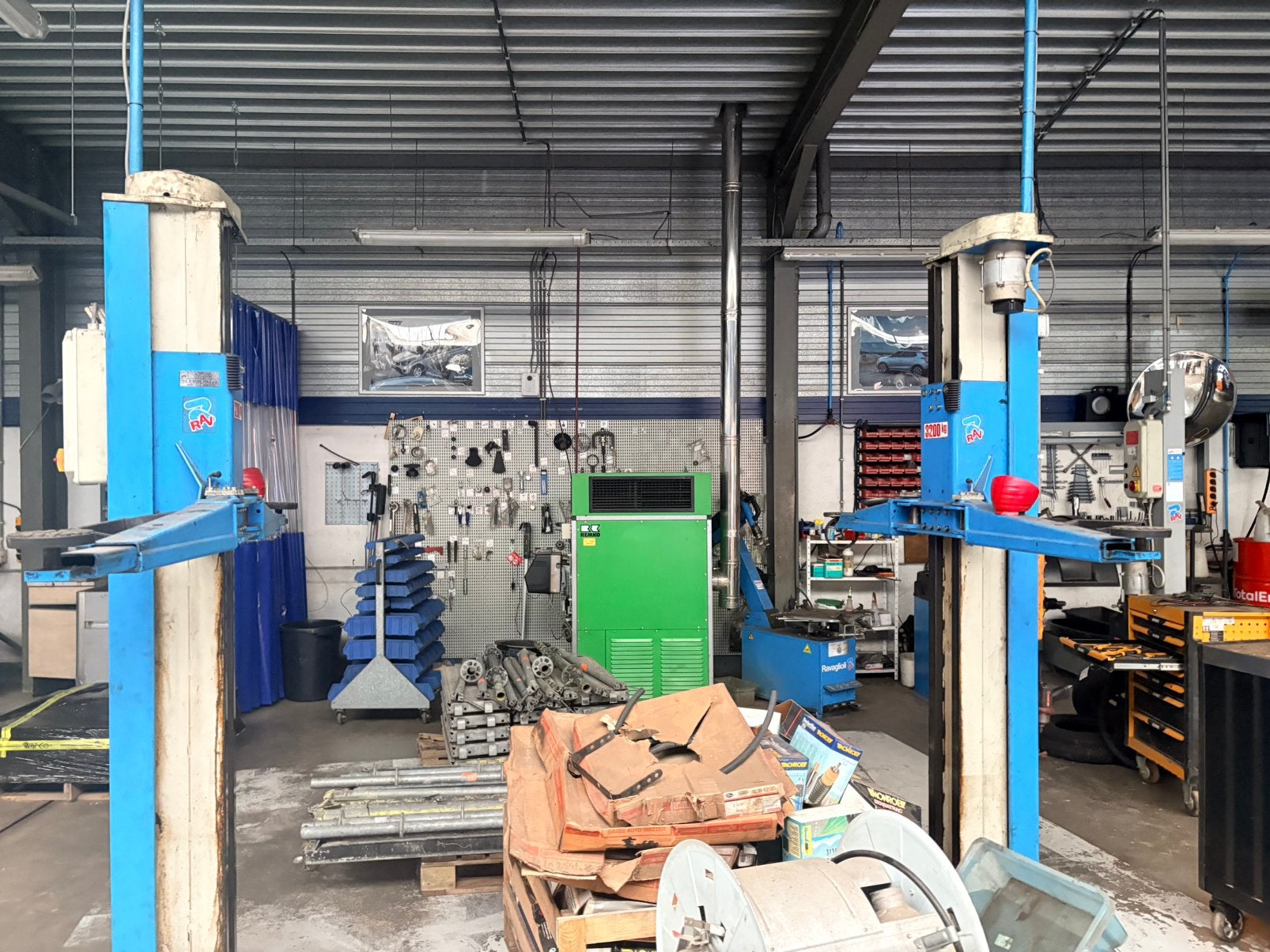 2 palen autobrug, Bricolage & Construction, Treuils et Palans, Enlèvement, Utilisé