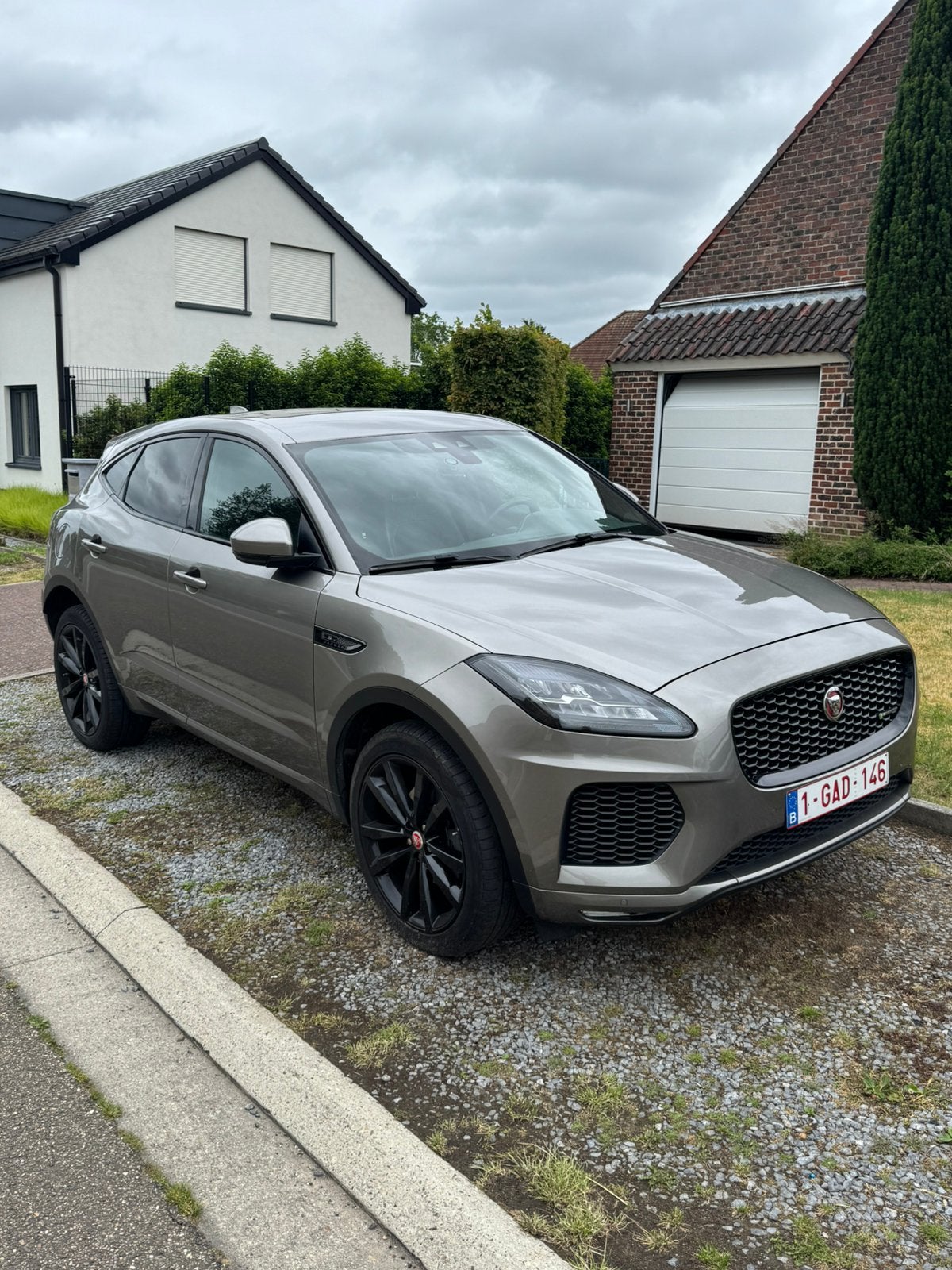 Jaguar E Pace Dynamic 180 2.0 diesel automaat, Auto's, Jaguar, Automaat, Leder, Particulier, SUV of Terreinwagen