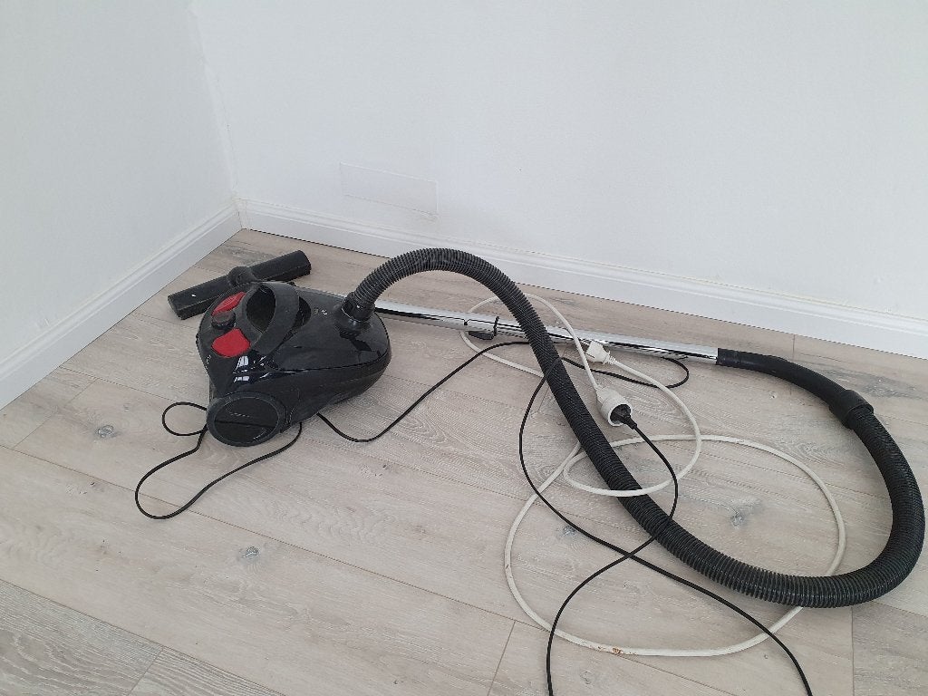 Mini Aspirateur d'appoint de marque OK 30€, Enlèvement, Utilisé
