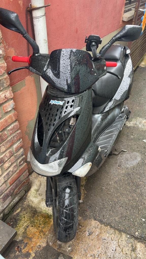 Aprillia sr50 Lyco, Ophalen, Zo goed als nieuw