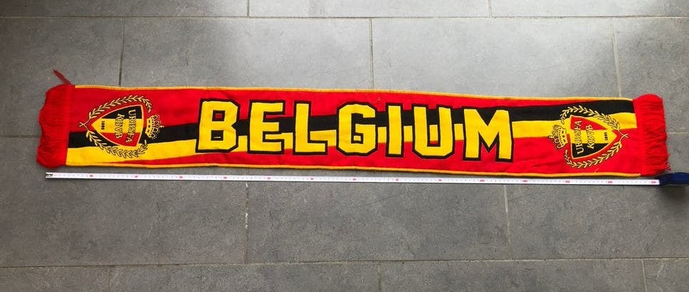 Rode Duivels: set button/speld en sjaal voetbalbond, Enlèvement ou Envoi, Comme neuf
