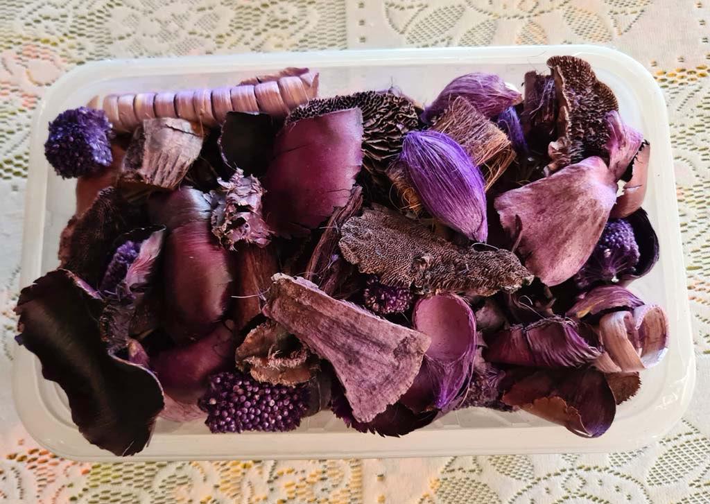 paarsmauve decoratie - potpourri - +/- 400 gram - zie info!, Ophalen