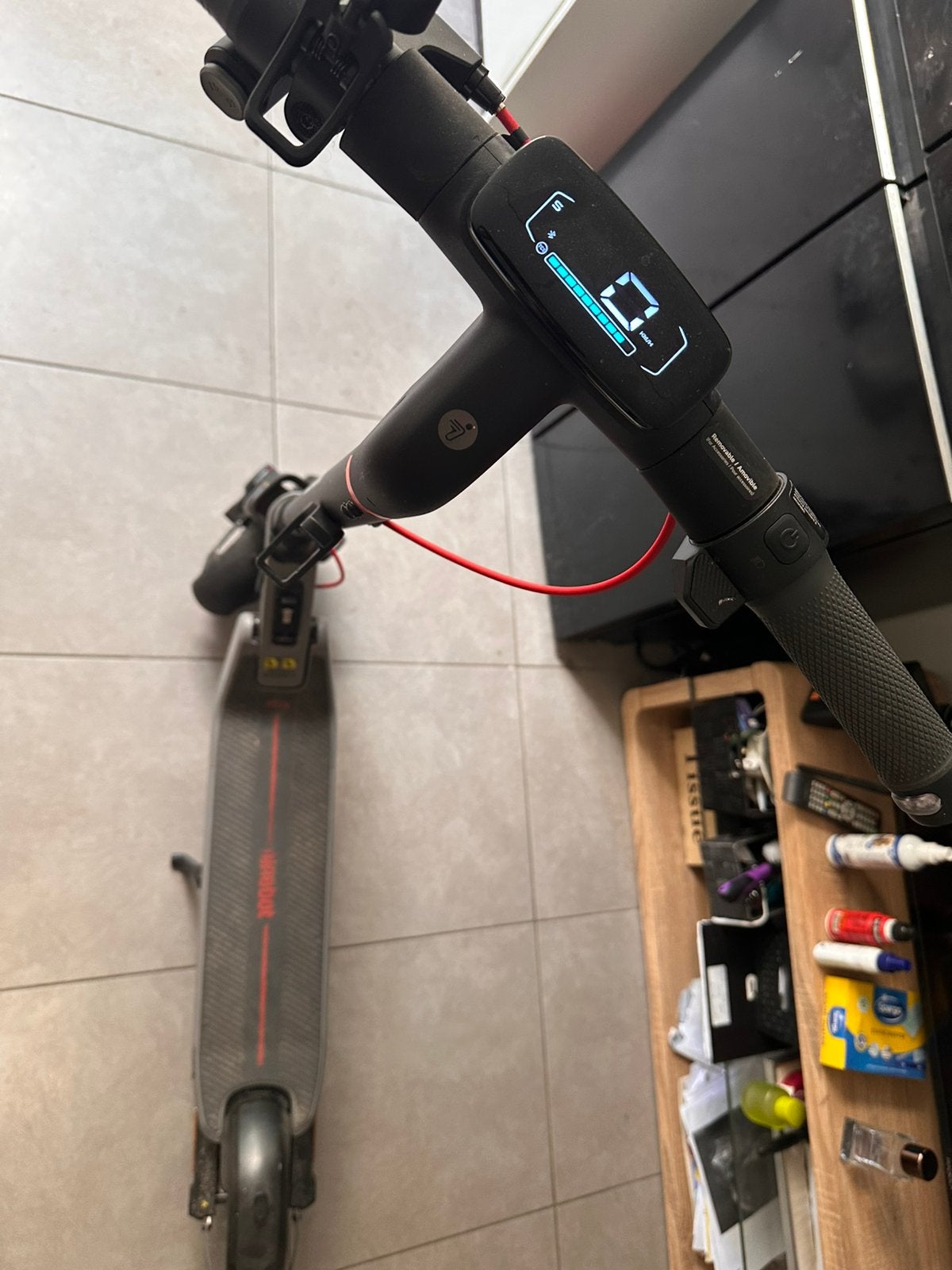 Segway Ninebot E3 Elektrische Step – Zo goed als nieuw, Fietsen en Brommers, Steps, Ophalen, Zo goed als nieuw