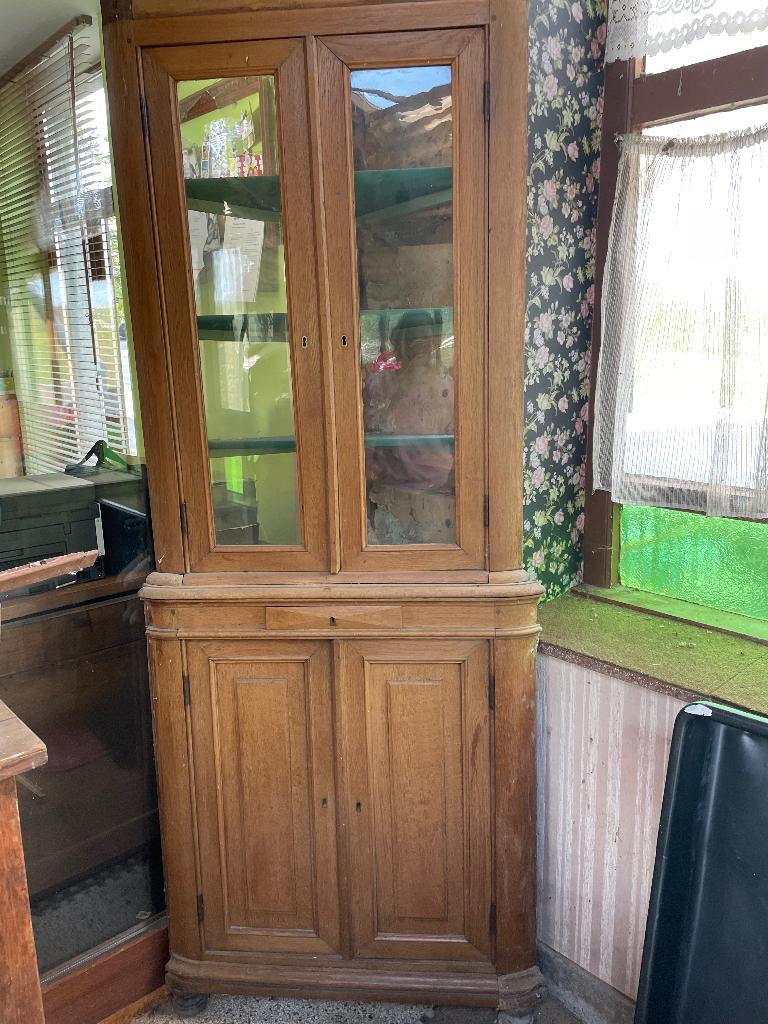 Meuble de coin, Antiquités & Art, Antiquités | Meubles | Armoires, Enlèvement