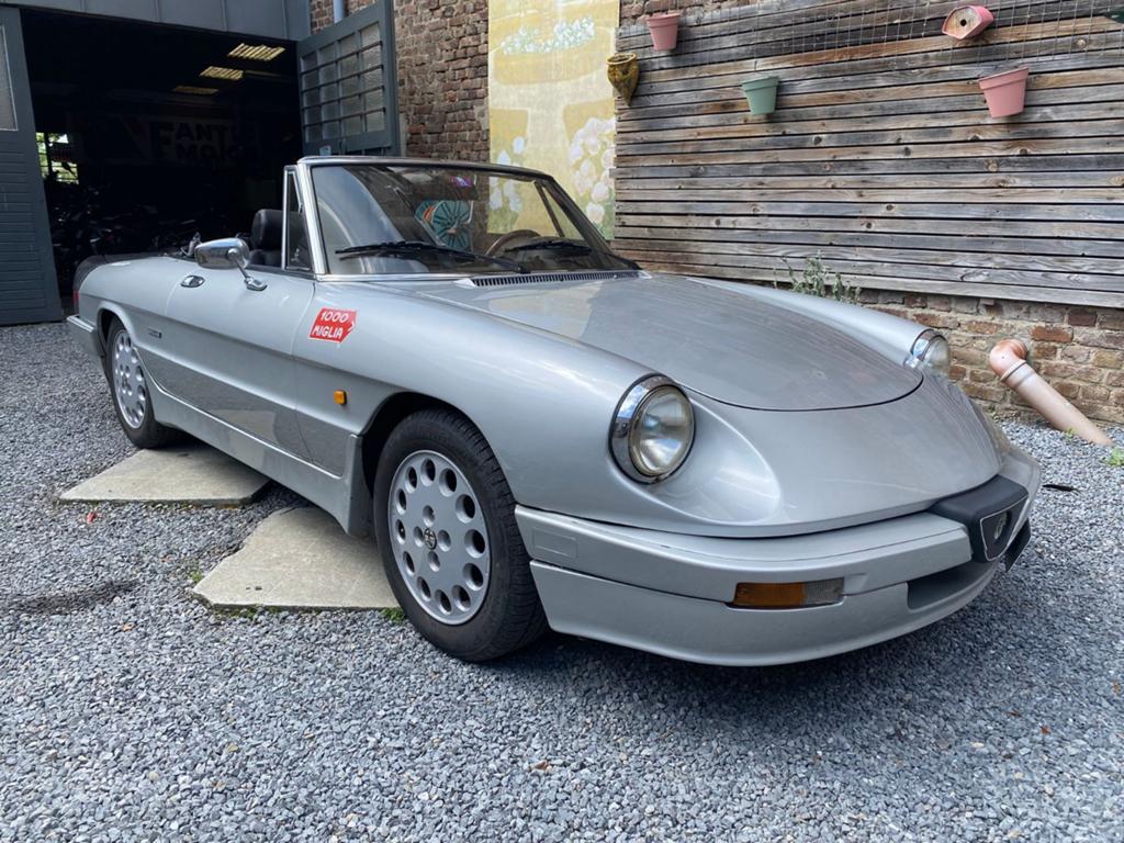 Alfa spider, Auto's, Oldtimers, Particulier, Alfa Romeo, Benzine, Cabriolet, 2 deurs, Handgeschakeld, Grijs, Leder, Achterwielaandrijving